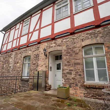 Im Rentmeisterhaus An Der Burg * بيفرونغن